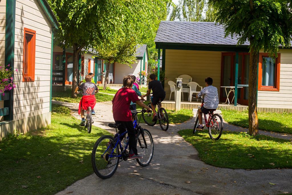 Bungalows Stel-Puigcerdà Exterior foto